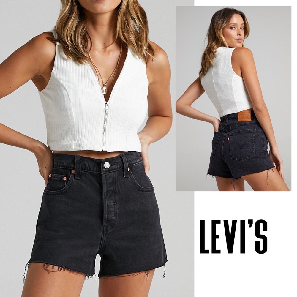 NWT LEVI’S ribcage black super high rise premium